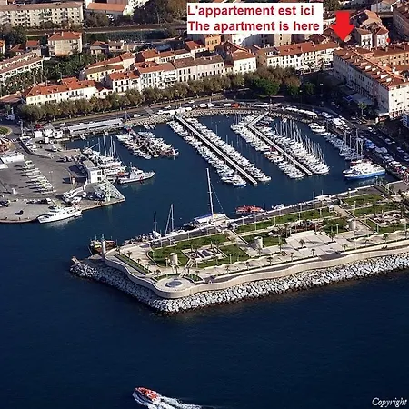 1 Neuf Sur Le Port à Coté De La Saint-Raphaël