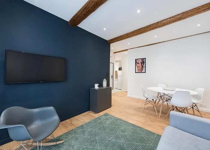 1 Neuf Sur Le Port A Cote De La Apartament