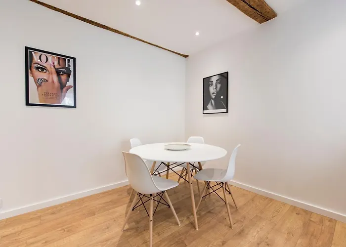 1 Neuf Sur Le Port A Cote De La * Saint-Raphaël