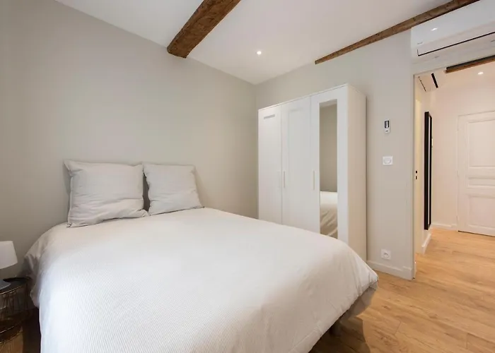 1 Neuf Sur Le Port A Cote De La Apartament Saint-Raphaël